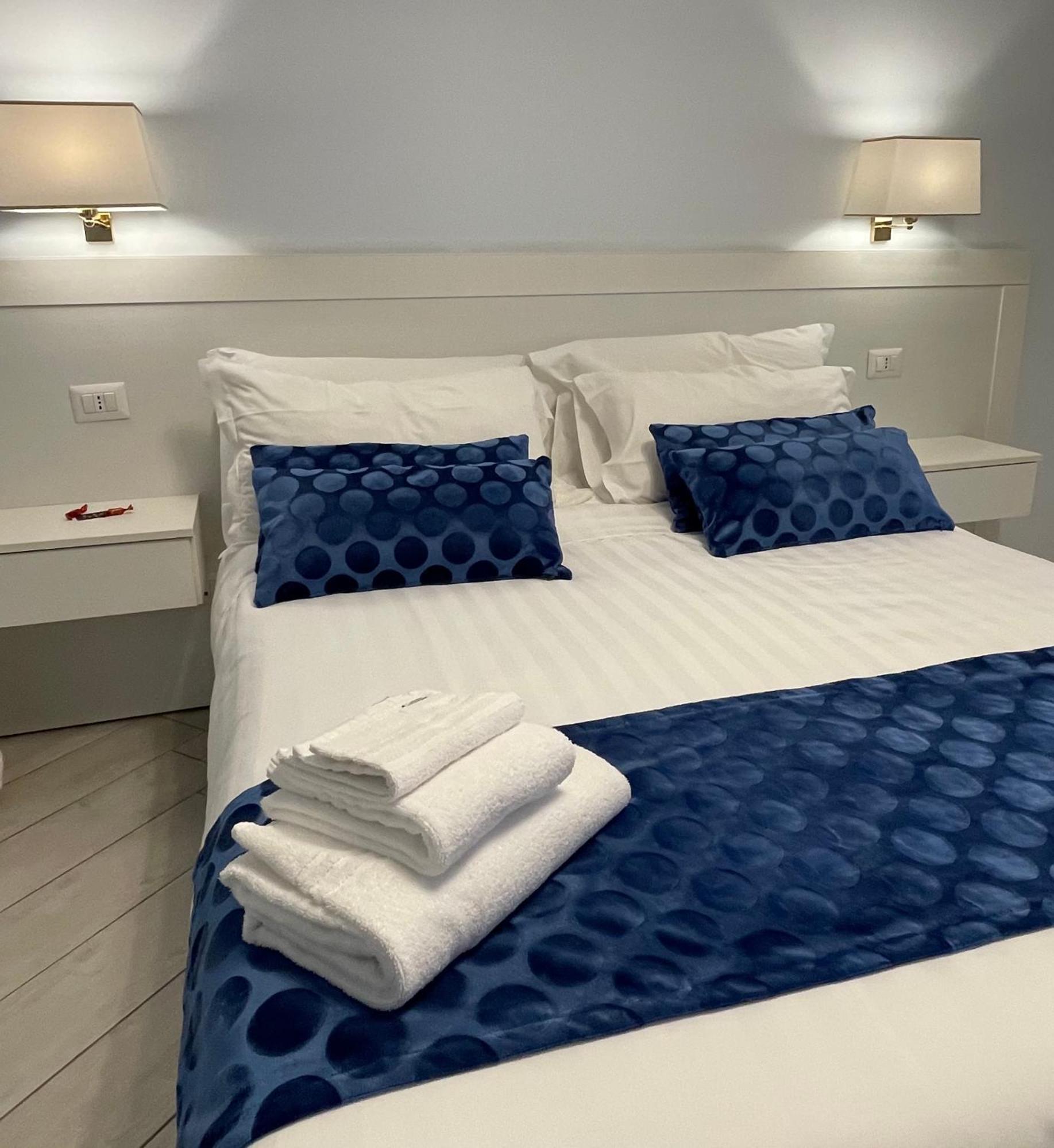 Maison Claudette Toledo Nápoly Kültér fotó